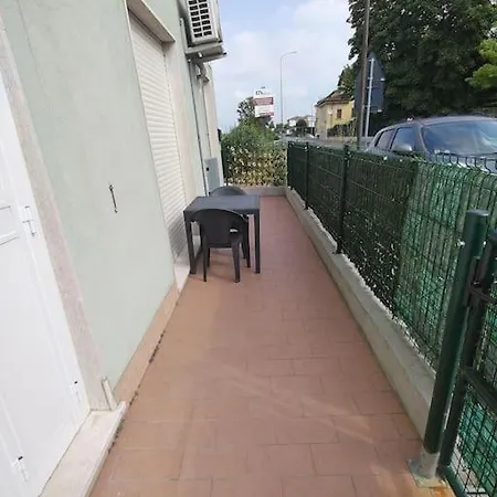 Casa Di Lisa Intero 45mt Con Parcheggio Апартаменты *