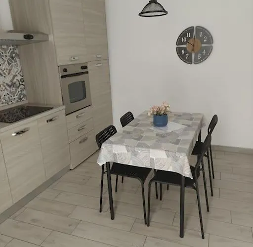 Apartment Casa Di Lisa Intero 45mt Con Parcheggio