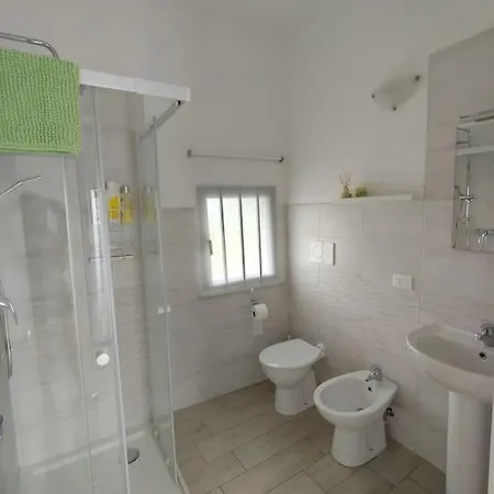 Casa Di Lisa Intero 45mt Con Parcheggio Apartment *